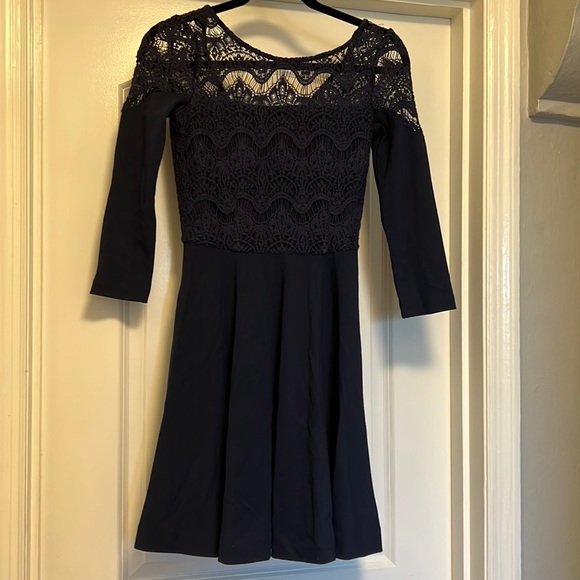 EUC Lilly Pulitzer Remmy Dress Size XS - Picture 2 of 2